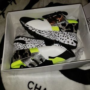 Steve Madden sneakers